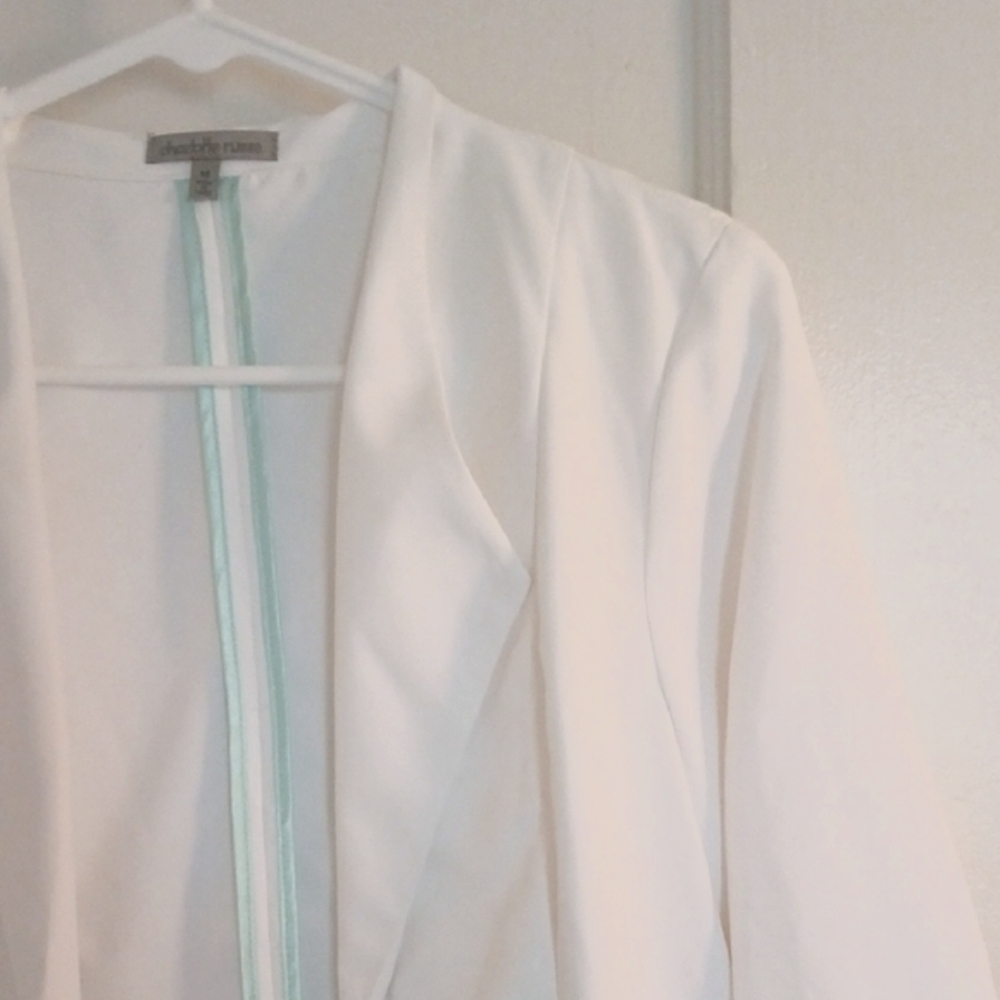 Charlotte Russe Classic White Blazer - Picture 5 of 10